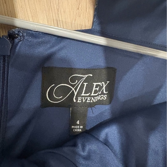 Alex Evenings Navy Floral A Line Mother of the Groom/Bride Dress - Picture 8 of 10